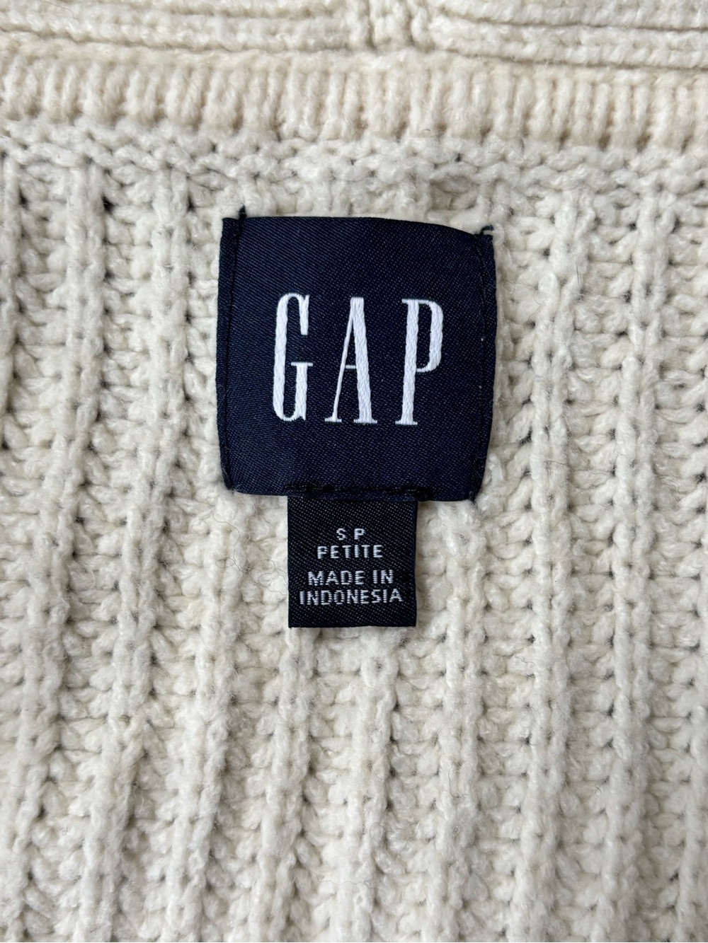 GAP Petite Small Cream Ribbed Puff Sleeve Cardigan - Picture 3 of 7